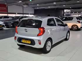 Kia Picanto (2021) thumbnail 8