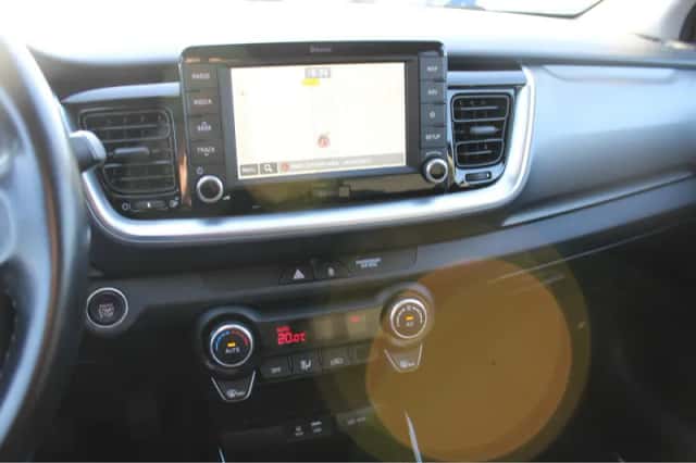 Kia Stonic (2020) thumbnail 23
