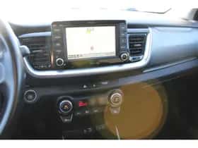 Kia Stonic (2020) thumbnail 23