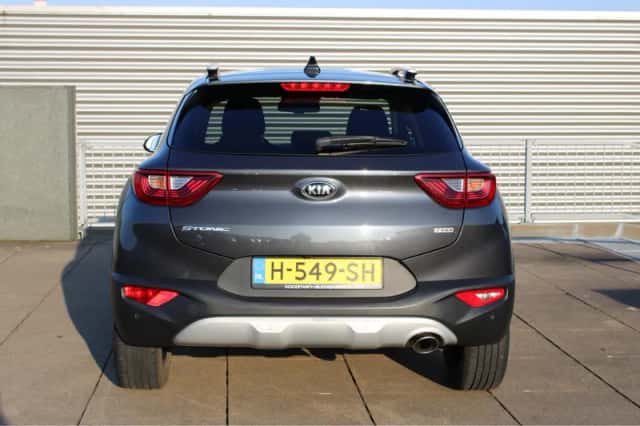 Kia Stonic (2020) thumbnail 4