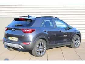 Kia Stonic (2020) thumbnail 44