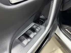 Toyota RAV4 (2024) thumbnail 57