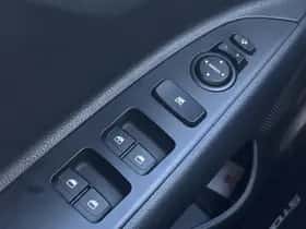 Kia Stonic (2022) thumbnail 32