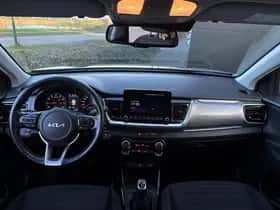 Kia Stonic (2022) thumbnail 58