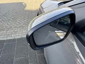 Kia EV4 (2026) thumbnail 6