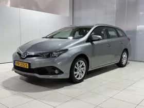Toyota Auris (2016) thumbnail 39