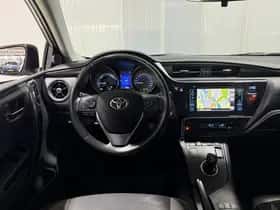 Toyota Auris (2016) thumbnail 44