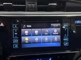 Toyota Auris (2016) thumbnail 50