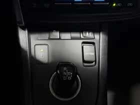 Toyota Auris (2016) thumbnail 58