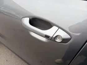 Kia Stonic (2025) thumbnail 38