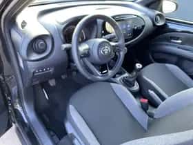 Toyota Aygo (2024) thumbnail 64