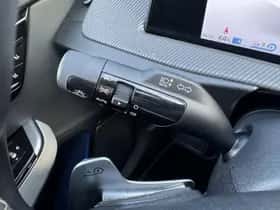 Kia EV6 (2024) thumbnail 32