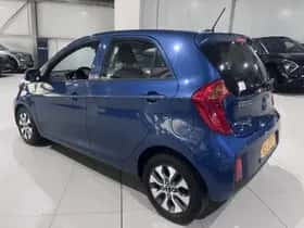 Kia Picanto (2016) thumbnail 2