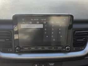 Kia Stonic (2021) thumbnail 22