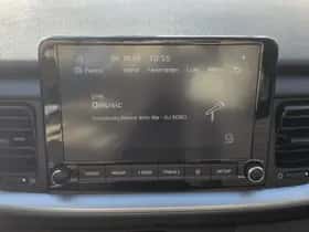 Kia Stonic (2021) thumbnail 23