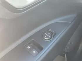 Kia Stonic (2021) thumbnail 37