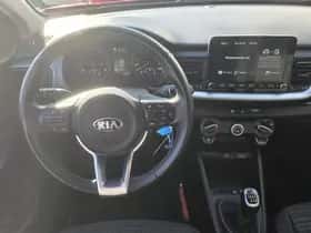 Kia Stonic (2021) thumbnail 62