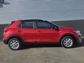 Kia Stonic (2021) thumbnail 8