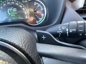 Toyota RAV4 (2020) thumbnail 104