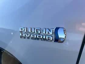 Toyota RAV4 (2020) thumbnail 121