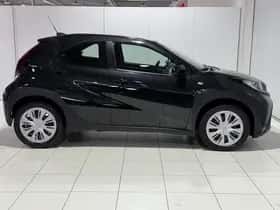 Toyota Aygo (2024) thumbnail 41