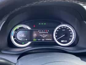 Kia Niro (2018) thumbnail 28