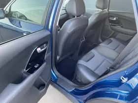 Kia Niro (2018) thumbnail 86