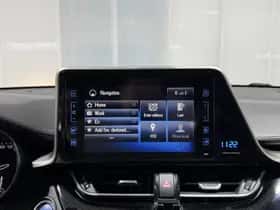 Toyota C-HR (2019) thumbnail 23