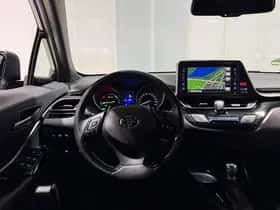 Toyota C-HR (2019) thumbnail 43