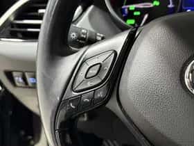 Toyota C-HR (2019) thumbnail 44