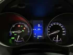 Toyota C-HR (2019) thumbnail 46