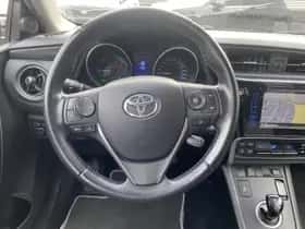 Toyota Auris (2017) thumbnail 24