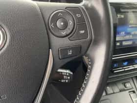 Toyota Auris (2017) thumbnail 27
