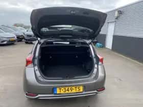 Toyota Auris (2017) thumbnail 7