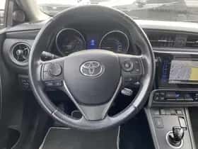 Toyota Auris (2017) thumbnail 72