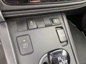 Toyota Auris (2017) thumbnail 84
