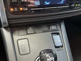 Toyota Auris (2018) thumbnail 18