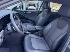 Kia Niro (2022) thumbnail 41