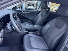 Kia Niro (2022) thumbnail 8