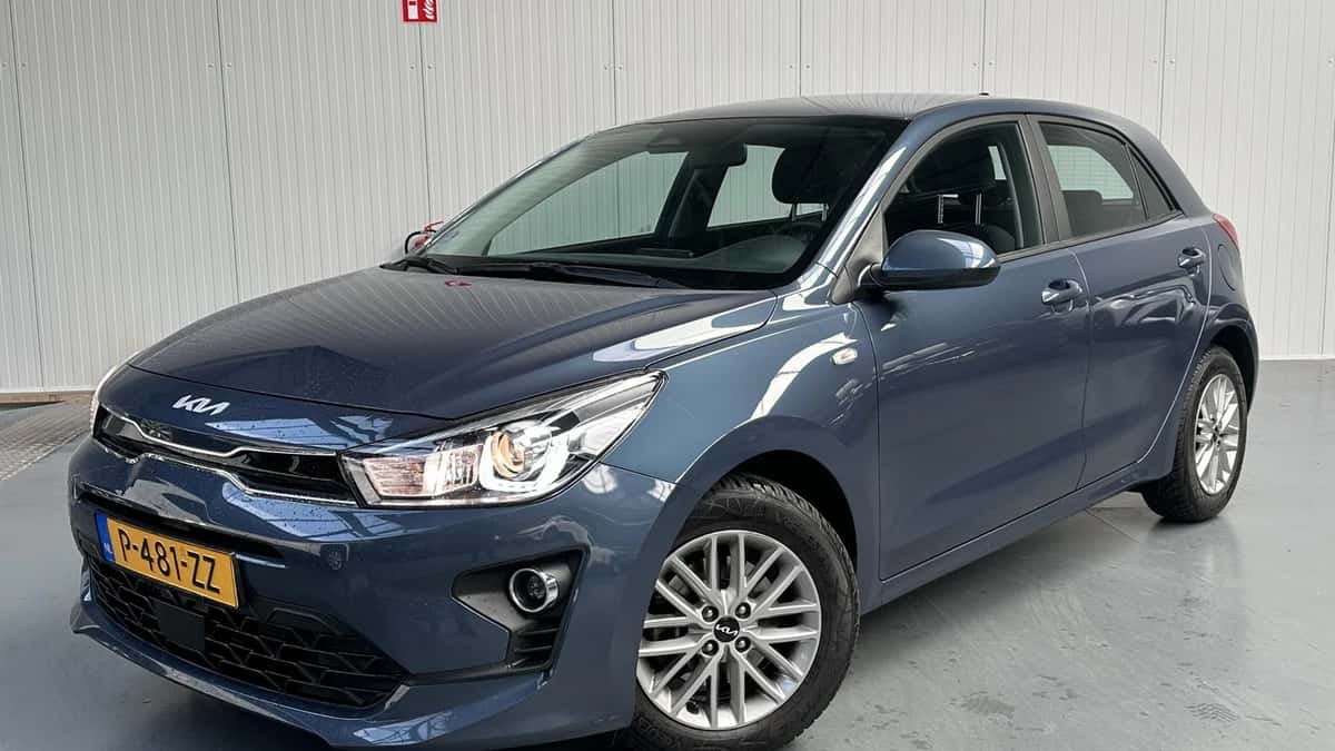 Kia Rio (2022) — foto 1