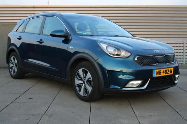 Kia Niro (2017) thumbnail 2