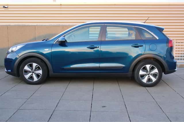 Kia Niro (2017) thumbnail 4