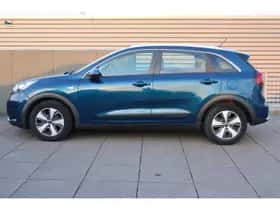 Kia Niro (2017) thumbnail 4