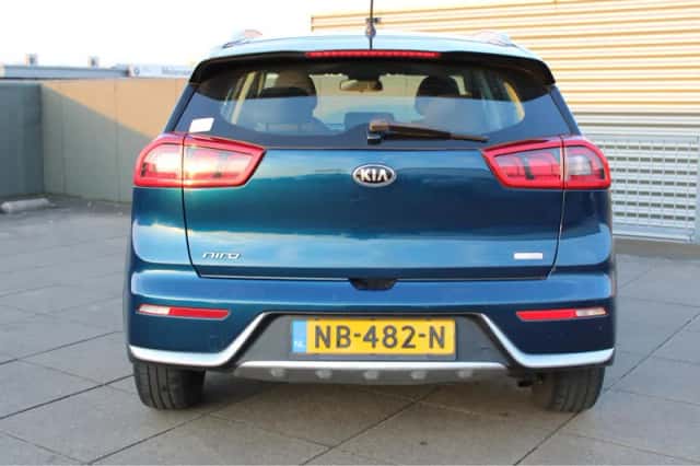 Kia Niro (2017) thumbnail 6