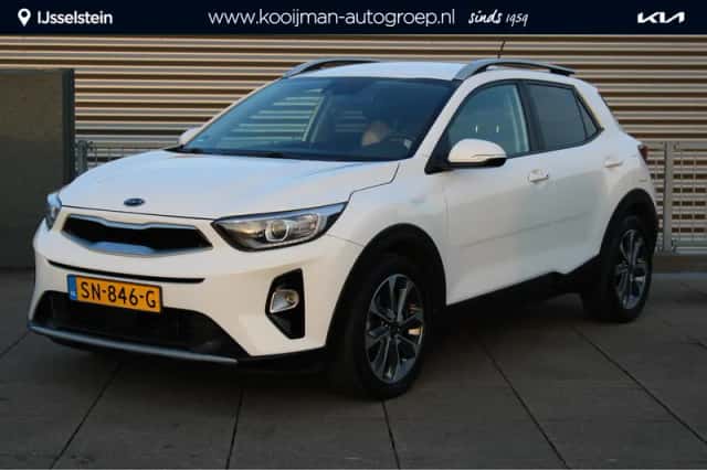 Kia Stonic (2018) thumbnail 1