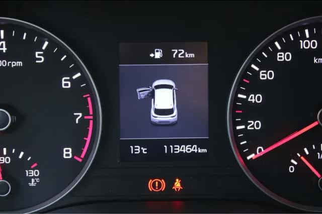 Kia Stonic (2018) thumbnail 19