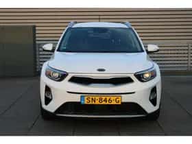 Kia Stonic (2018) thumbnail 3