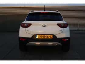 Kia Stonic (2018) thumbnail 47