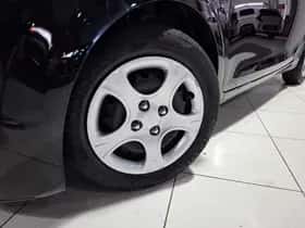 Kia Picanto (2022) thumbnail 22