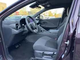 Toyota C-HR (2024) thumbnail 22